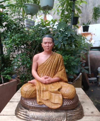 Tượng Sư Minh Đăng Quang