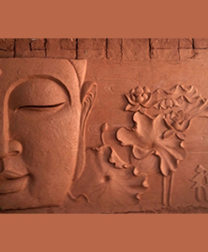 phù điêu Phật và hoa sen