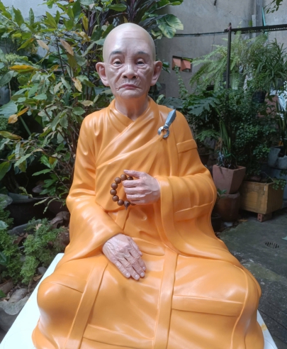 Tượng sư ông chùa Phước Quang