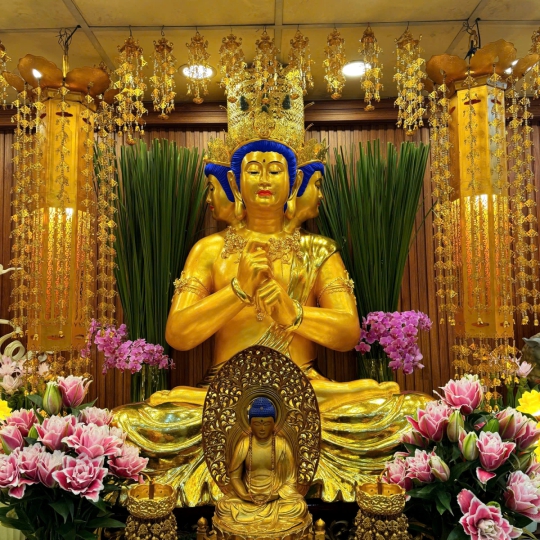Tượng Phật Tỳ Lô Giá Na