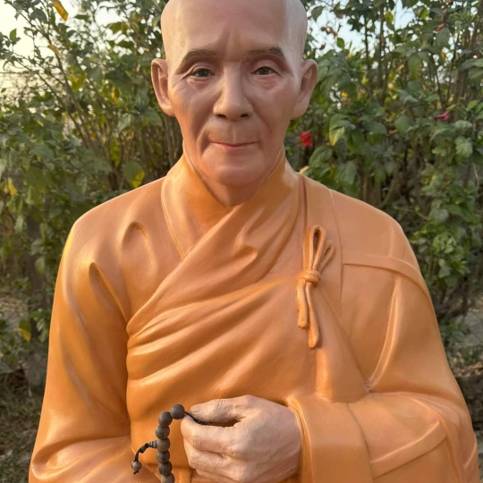 Tượng Hoà Thượng Thích Thiện Đạt