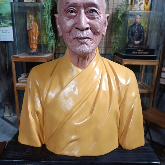 Chân Dung Hoà Thượng 