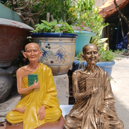 Tượng Sư Thích Giác Khang