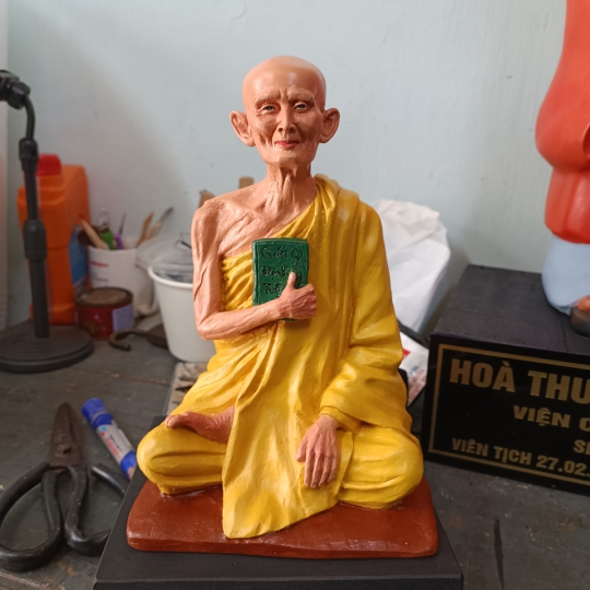 Tượng Thích Giác Khang