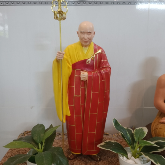 Tượng Pháp Sư Tịnh Không