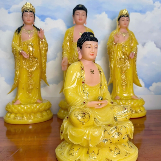 Tượng Phật A Di Đà ngồi đài sen