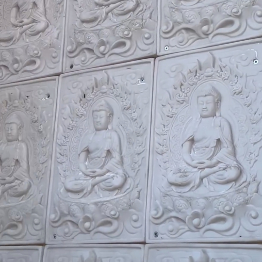 Phù điêu Vạn Phật