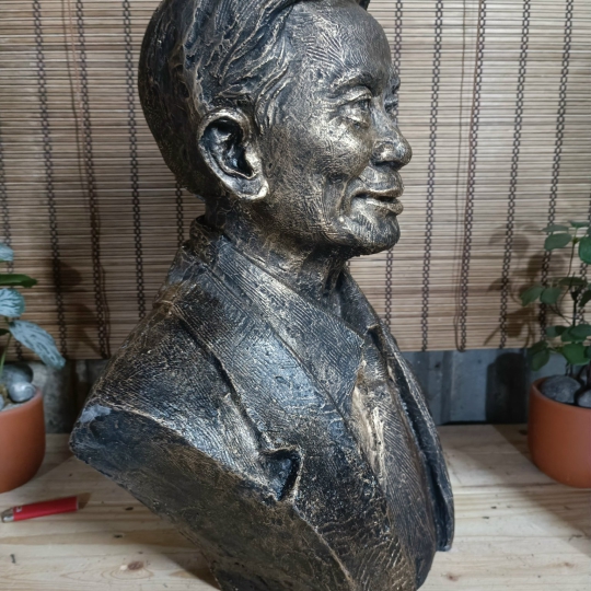 Tượng chân dung 02