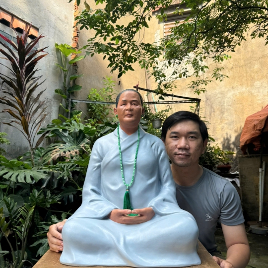 Tượng chân dung cụ Võ Ngọc Anh