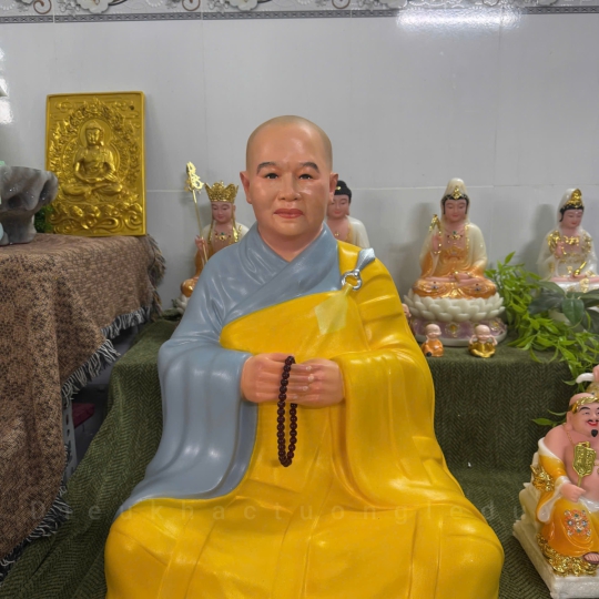 Tượng Sư Cô